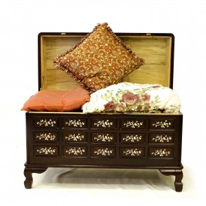 Dark Cherry Multi square Solid Rosewood Camphor Chest with Mother of Pearl Inlaid - LK 08-000454