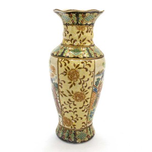 Vintage Satsuma Vase In Geisha Palace Painting Decorated Porcelain Vase 8 Inch Multicolored CHV8-01