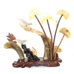 Artificial Jade Sea Life Figurines Shrimps & Fish With Sea Horns On Wooden Platform Medium - NS-JADESEACR08