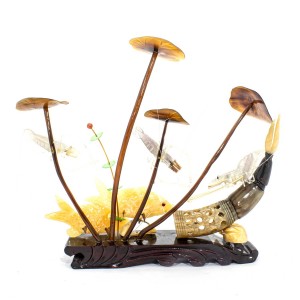 Artificial Jade Sea Life Figurines Shrimps & Fish With Sea Horns And Lotus Leaves On Wooden Platform Medium - NS-JADESEACR18