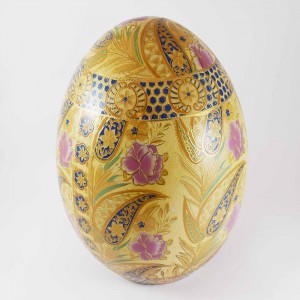 Vintage Satsuma In Floral Decorated Porcelain Egg 10 Inch Gold And Pink Color CHE10-01