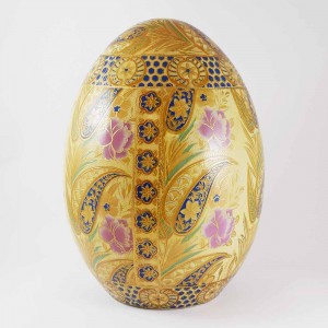 Vintage Satsuma In Floral Decorated Porcelain Egg 10 Inch Gold And Pink Color CHE10-01