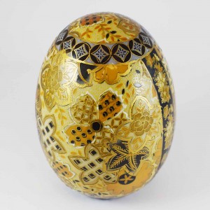 Vintage Chinese Satsuma Decorated Porcelain Egg 6 Inch Gold Color CHE6-01