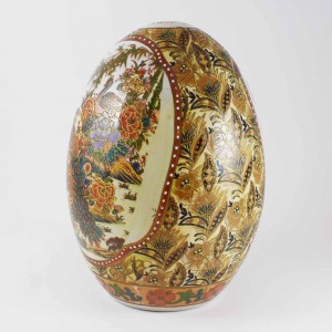 Vintage Satsuma Egg, Satsuma Pottery Egg Of 6 Inch Size With Handpainted  Chinoiseries, Painted Ceramic Porcelain Egg Form Decorative Accessory, Detailed With Peacock, Floral Blossoms CHE6-03